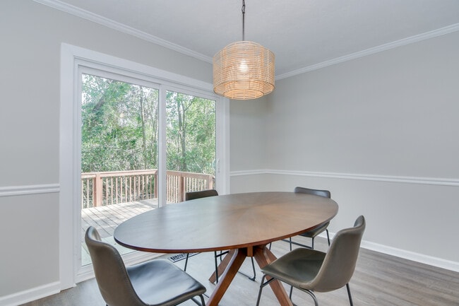 Building Photo - 4227 Waylon Dr