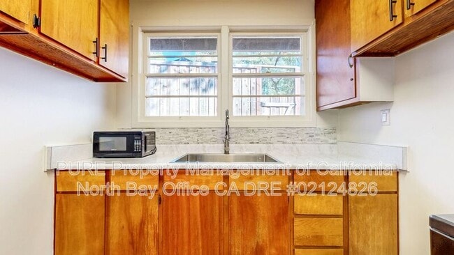 Building Photo - 4773 Montecito Ave