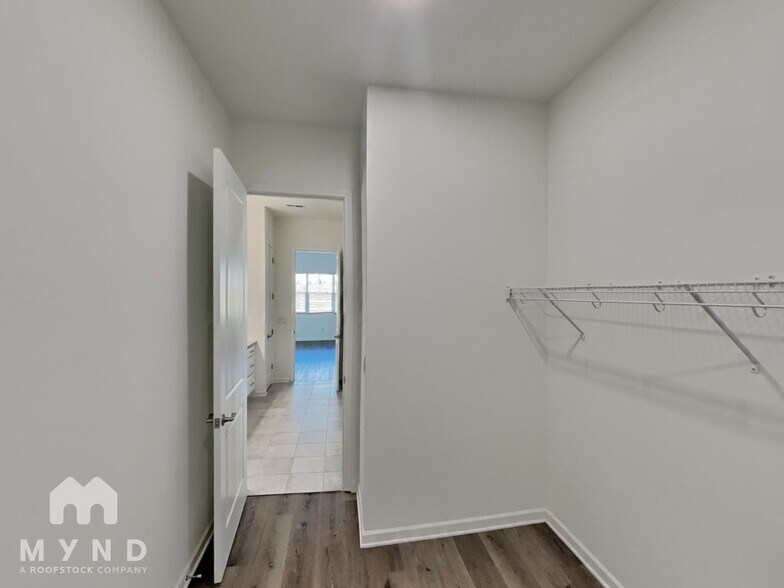 Building Photo - 4607 Kobus Ct.