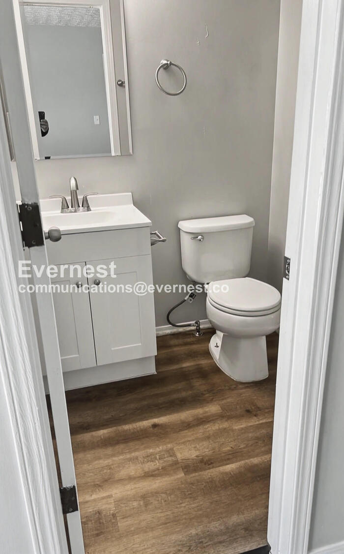 Building Photo - 2887 Creith Ct