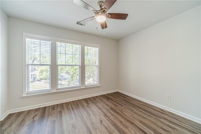 Building Photo - 2061 Fosco Dr NW