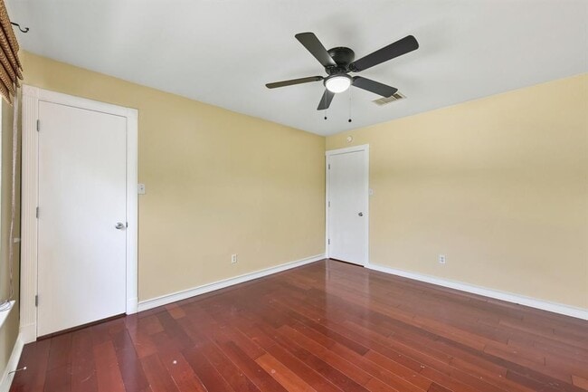 Building Photo - 12712 Ring Dr