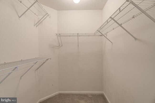 Building Photo - 7700 Duneiden Ln