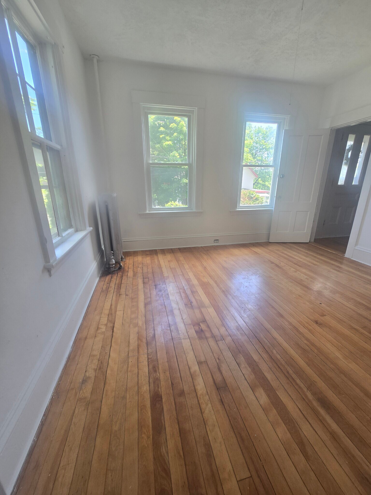 Bedroom - 20 Temple St