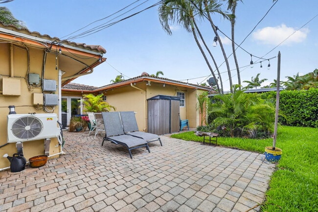 Building Photo - 3207 Marine Dr