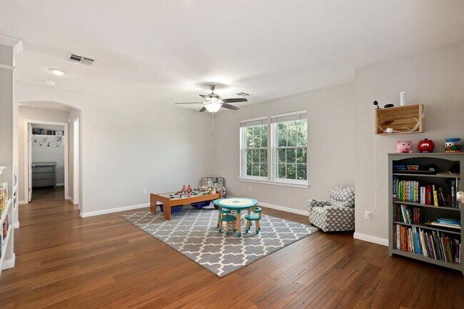 Building Photo - 18121 Whitewater Cove