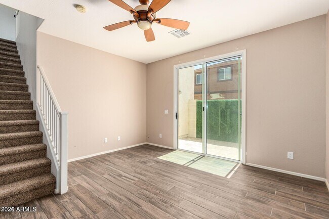 Building Photo - 4334 E Carla Vista Dr