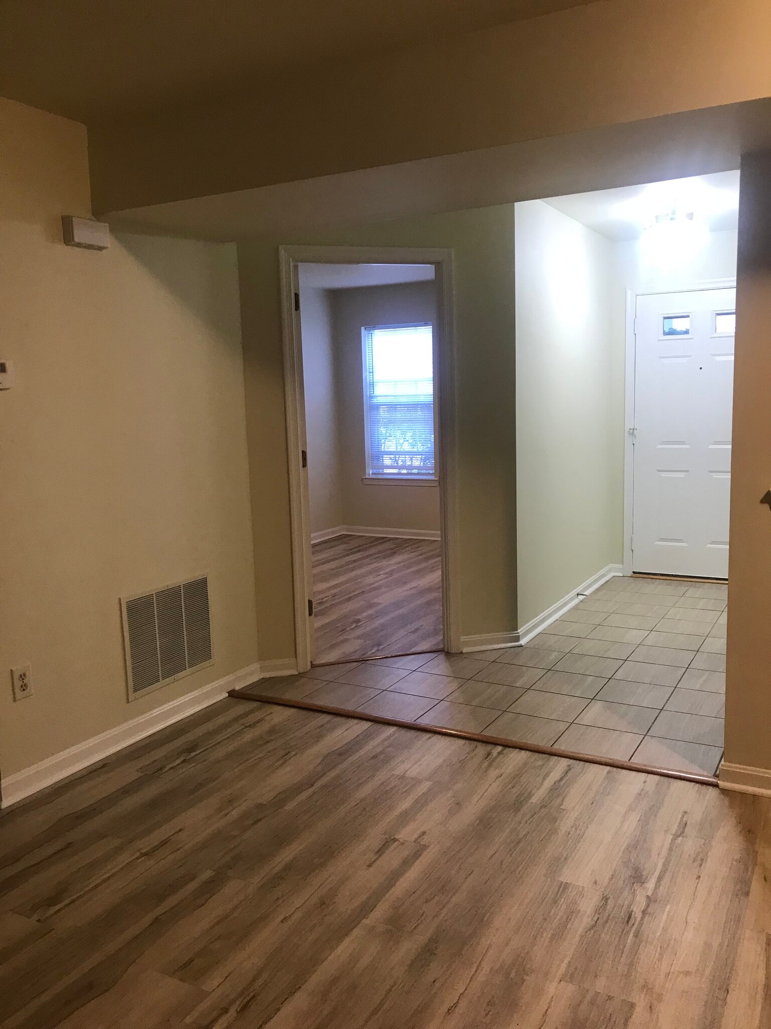 Building Photo - 2105 Wexford Rd