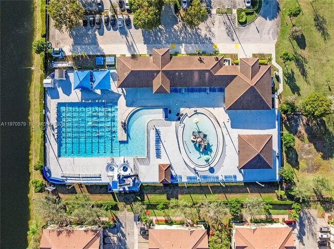 Building Photo - 5905 Abbey Rd