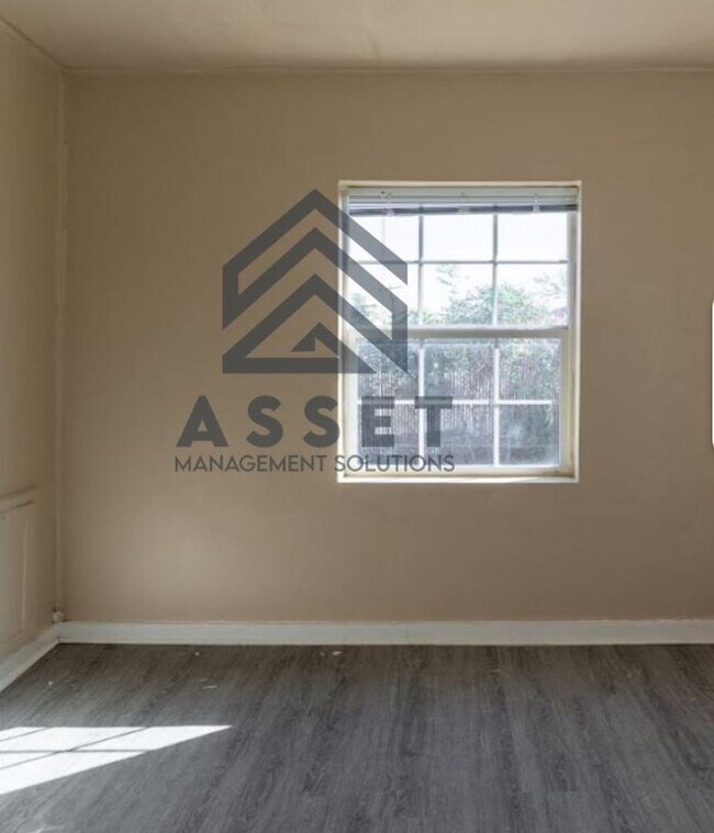 Building Photo - 4 Bedroom Available for Lease & Rent to Own!