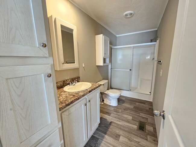Building Photo - 299 Tamarack