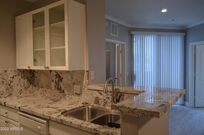 Building Photo - 1701 E Colter St