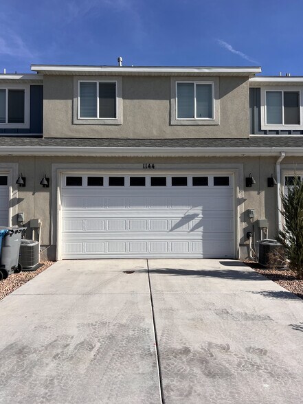 Building Photo - 1144 W Summit Ridge Pky