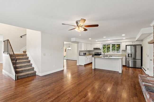 Building Photo - 2407 Virgo Dr