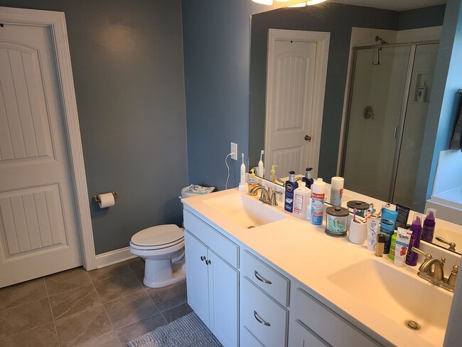Building Photo - Gorgeous 4 bedroom home in Mimosa Bay!