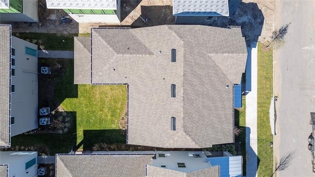 Building Photo - 13254 McMillan Dr
