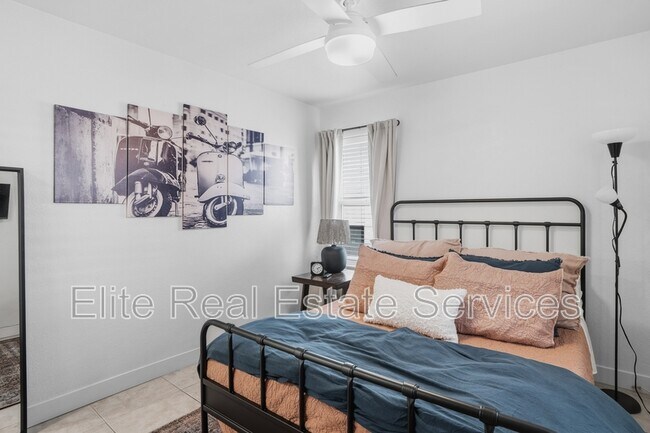 Building Photo - 2606 Juan St