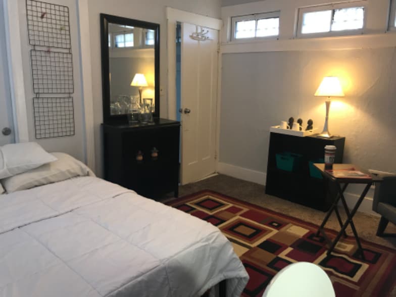 Building Photo - 1624 Kentucky Ave