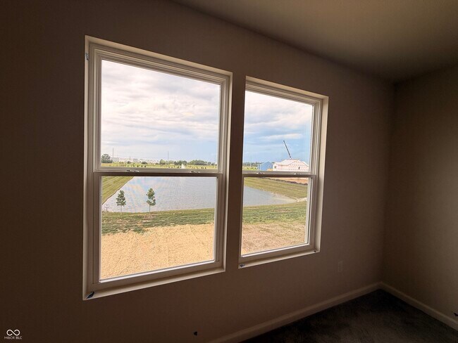 Building Photo - 3828 Sterling Dr