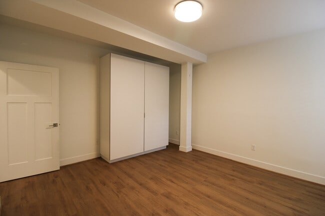 Building Photo - 54 West Avenue