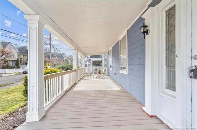 Building Photo - 111 Elmwood Pl