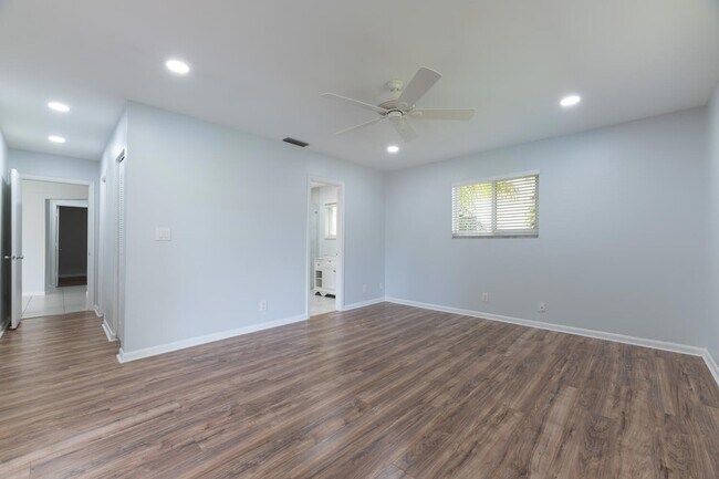 Building Photo - 4695 Brandywine Dr