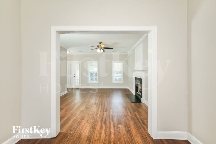 Building Photo - 5816 Brakenwood Dr