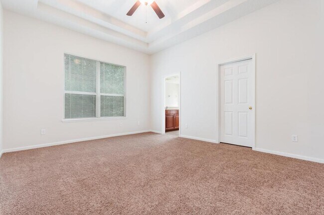 Building Photo - 917 Mineral Creek Dr