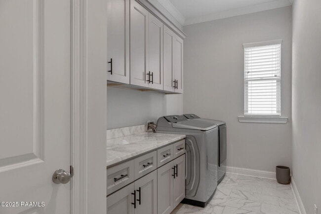 Building Photo - 109 Easy Rock Landing Dr