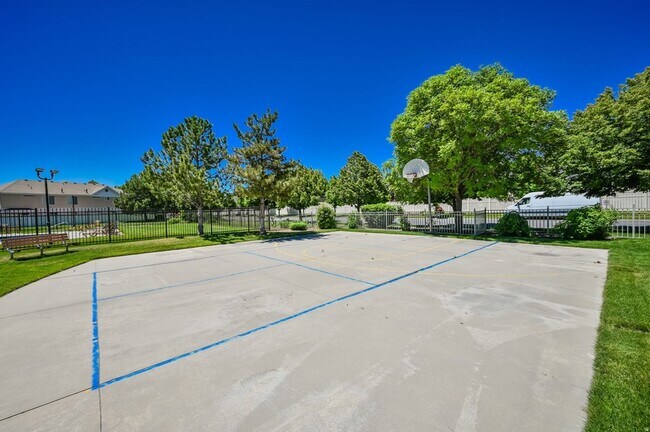 Building Photo - 11976 Draperville Ave