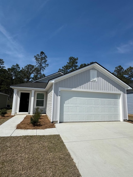 Building Photo - 470 Ladyfish Loop NW