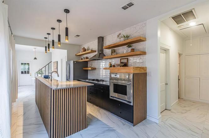 Building Photo - 5332 El Campo Ave