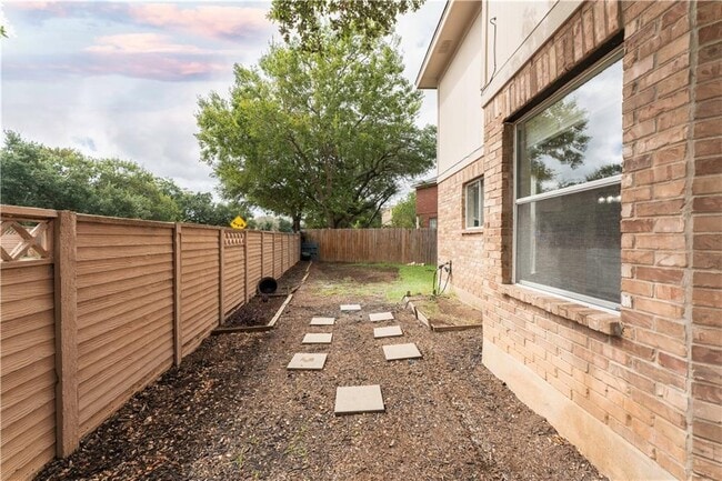 Building Photo - 2300 Natalie Cove