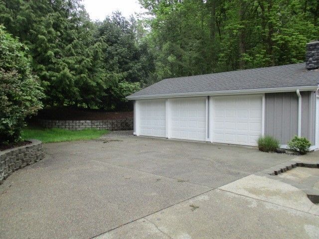 Building Photo - 3 bedroom Craftsman Home near Narrows & Up...