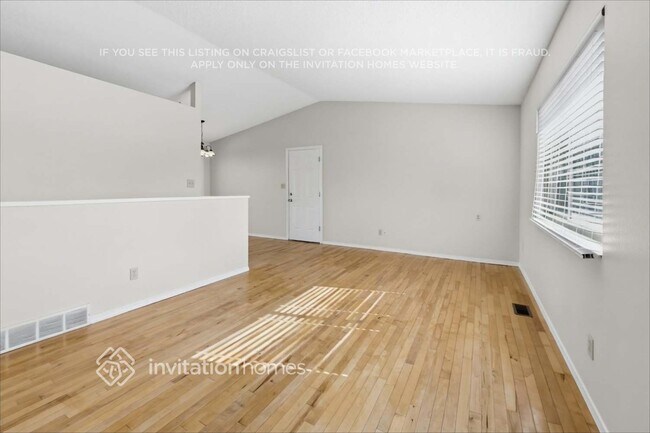 Building Photo - 7210 Shavano Ct
