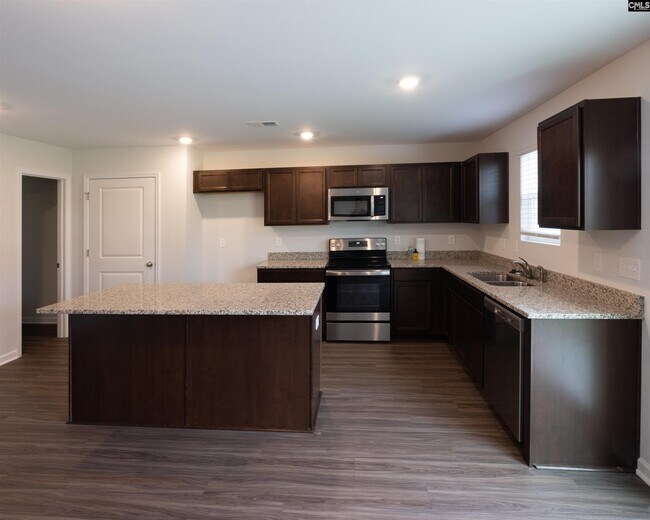Building Photo - 1042 Begonia Dr