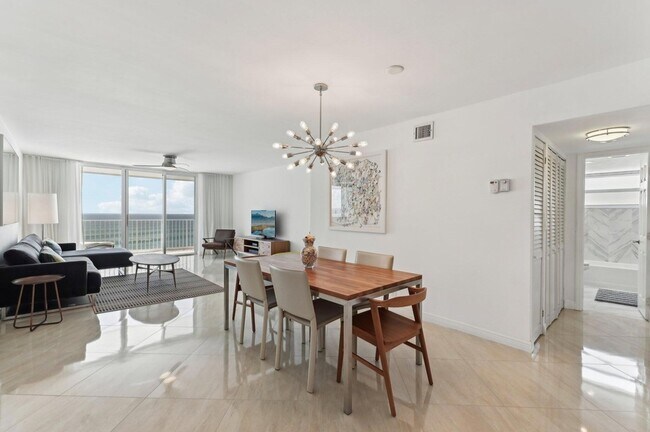 Building Photo - 3580 S Ocean Blvd