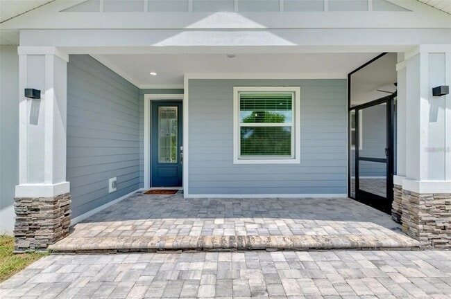 Building Photo - 2129 Lorraine Dr