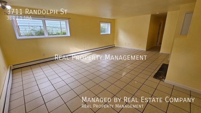 Building Photo - 3711 Randolph St