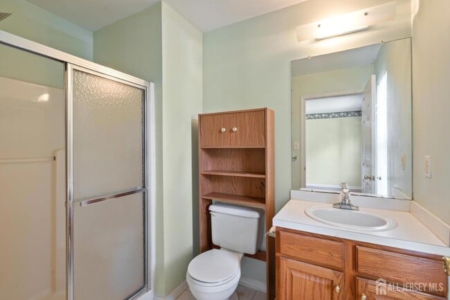 Building Photo - 1209 Blossom Cir