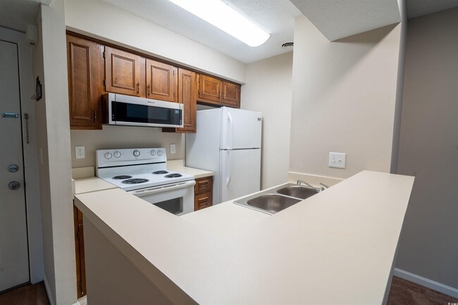 Building Photo - 4712 Cobblestone Dr