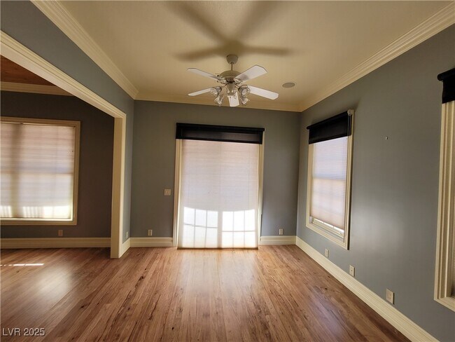Building Photo - 5110 N Valadez St