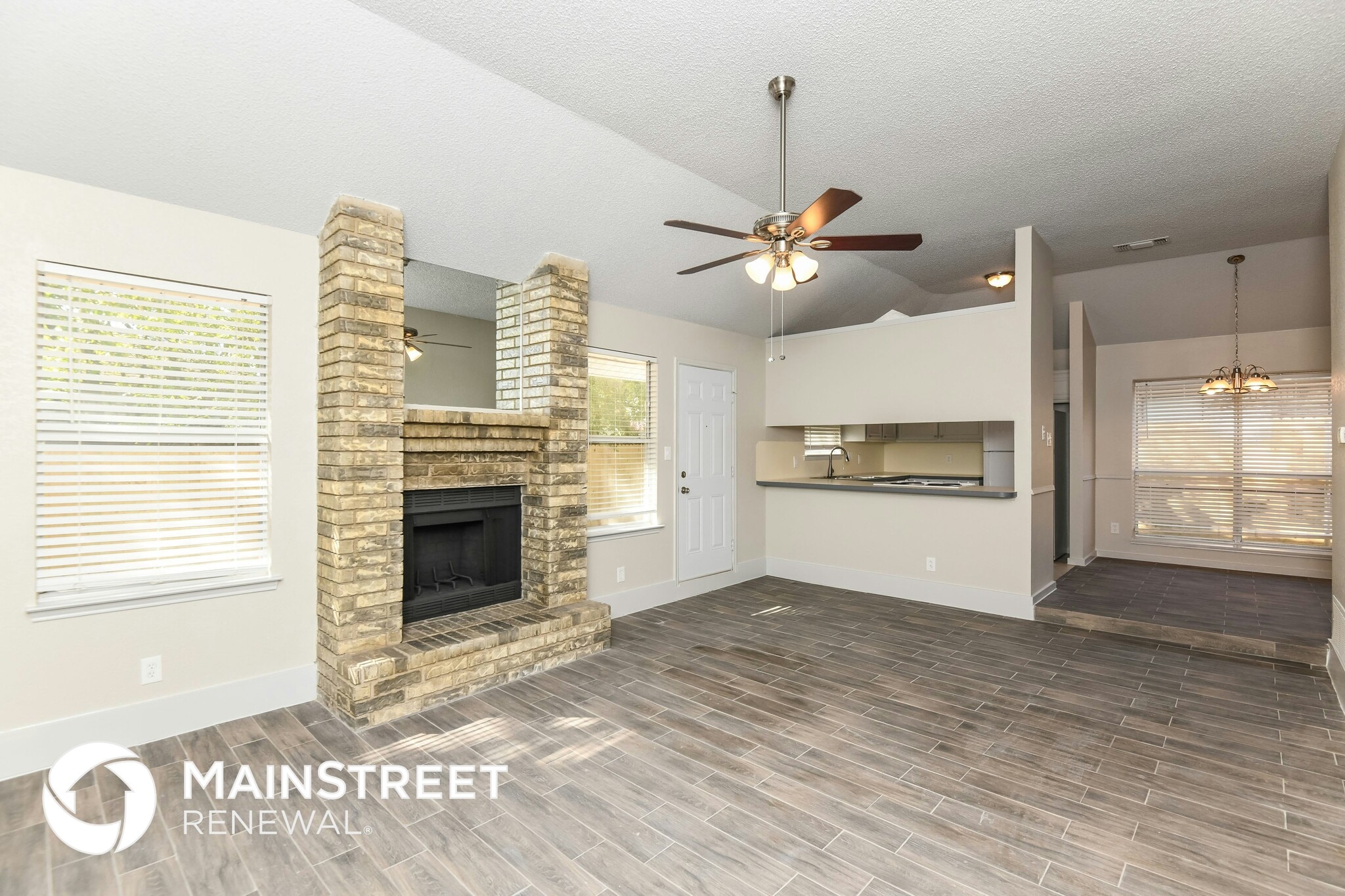 Building Photo - 914 Pierce Arrow Dr