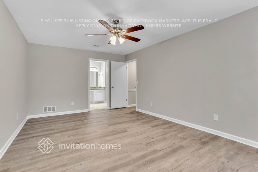 Building Photo - 2182 Ridgewood Ct