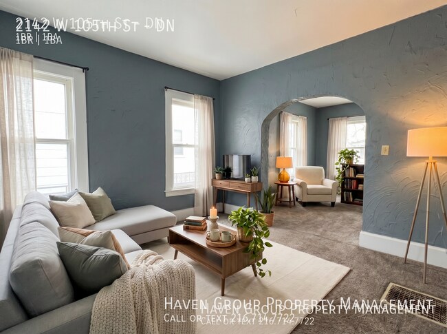 Building Photo - 2142 W 105th St