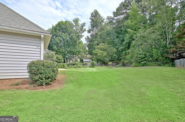 Building Photo - 304 Lamella Ln