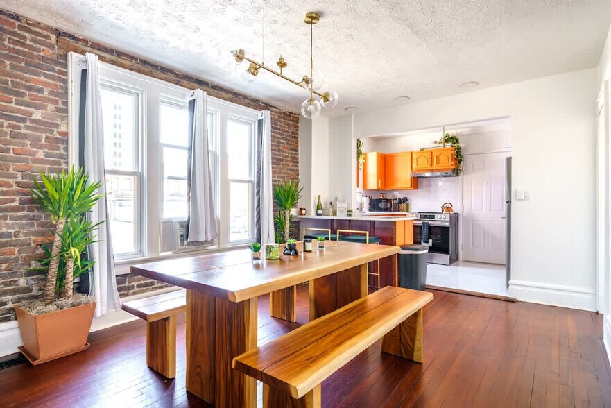 Building Photo - 27-29-29 Lundy St