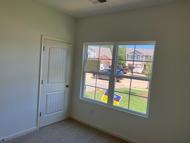 Building Photo - Margaret Location, 1 level 4 BR / 2 BA on Cul-da-sac