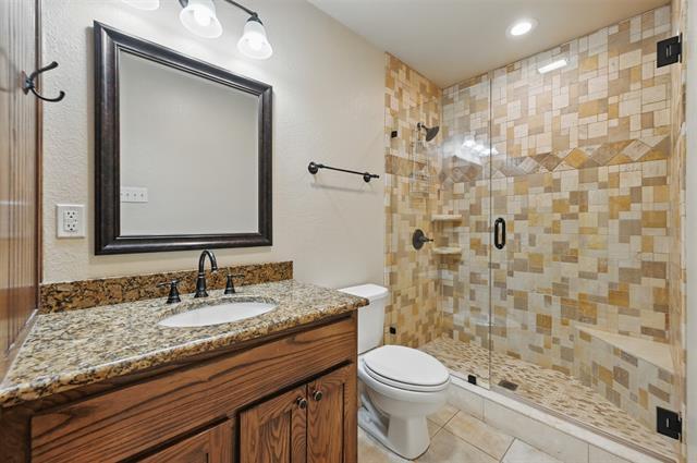 Building Photo - 211 Sendero Dr