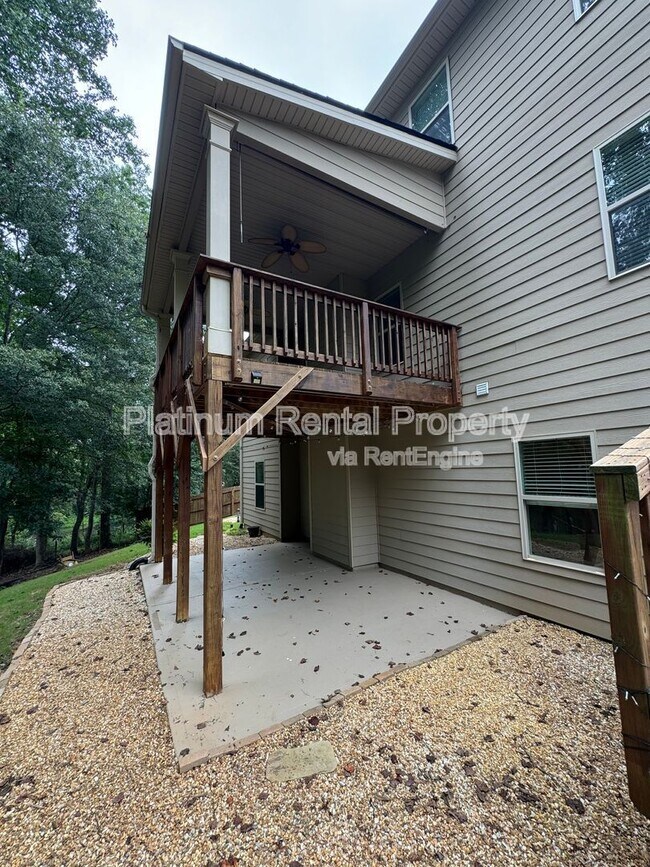 Building Photo - 5745 Banner Blvd